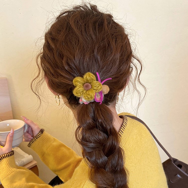 Dây Buộc Tóc Len Hoa Handmade – Chun Buộc Tóc Đính Hoa Len Đa Sắc Dễ Thương & Ấm Áp