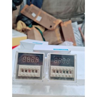 Timer DH48 SS - DH48 2Z, đồng hồ hẹn giờ thiết bị, rơ le thời gian (đã gồm đế)
