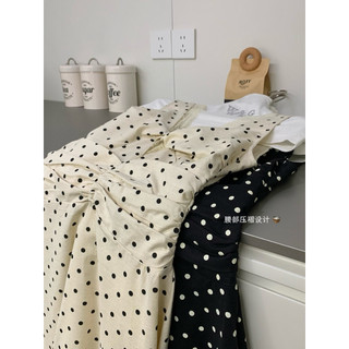 𝐏𝐡𝐢𝐞𝐧 𝐰𝐠𝐰𝐞 | (Sẵn) W9554 Váy Chấm Bi Dài Sát Nách Cổ V Phối Ren Soắn Ngực