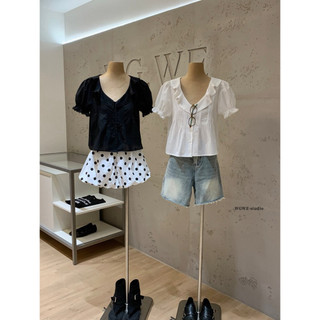 𝐏𝐡𝐢𝐞𝐧 𝐖𝐆𝐖𝐄 | (Sẵn) w9678 Áo Thô Cổ Bèo v Tay Lỡ Đang Vừa Xoè Nhẹ