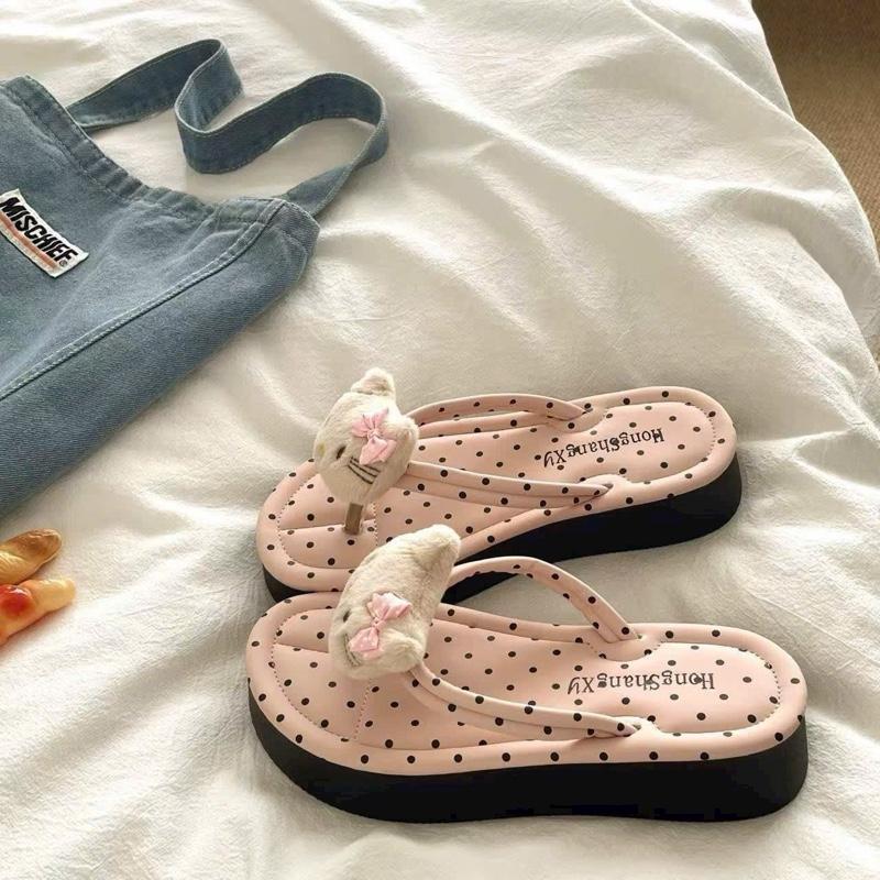 Dép Tông Xỏ Ngón Mèo Kitty Dễ Thương.