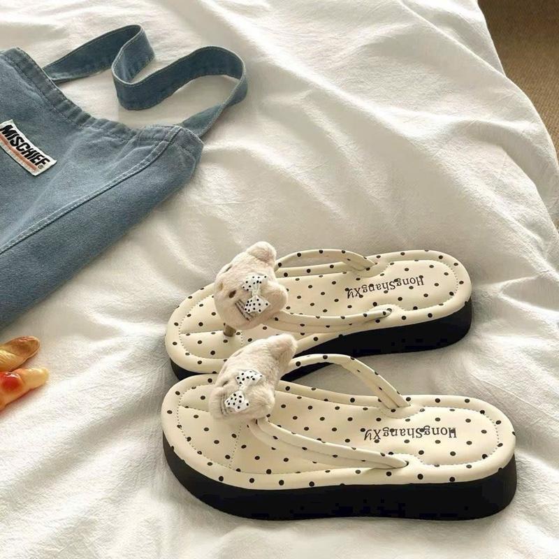 Dép Tông Xỏ Ngón Mèo Kitty Dễ Thương.