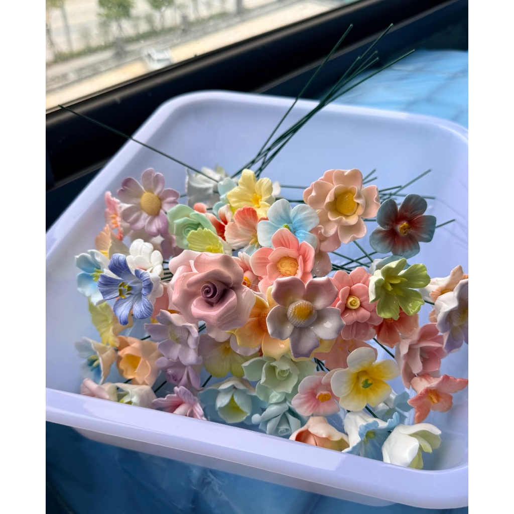 Set 10 bông hoa gốm sứ cao cấp – Trang trí bàn làm việc, phòng khách – Quà tặng ý nghĩa
