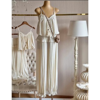 Set Bộ Đồ Nữ Đũi Mềm Màu Kem Áo 2 Dây Phối Viền Ren NGực Chun Gấu Mix Quần Dài Boom Gấu Cạp Ren