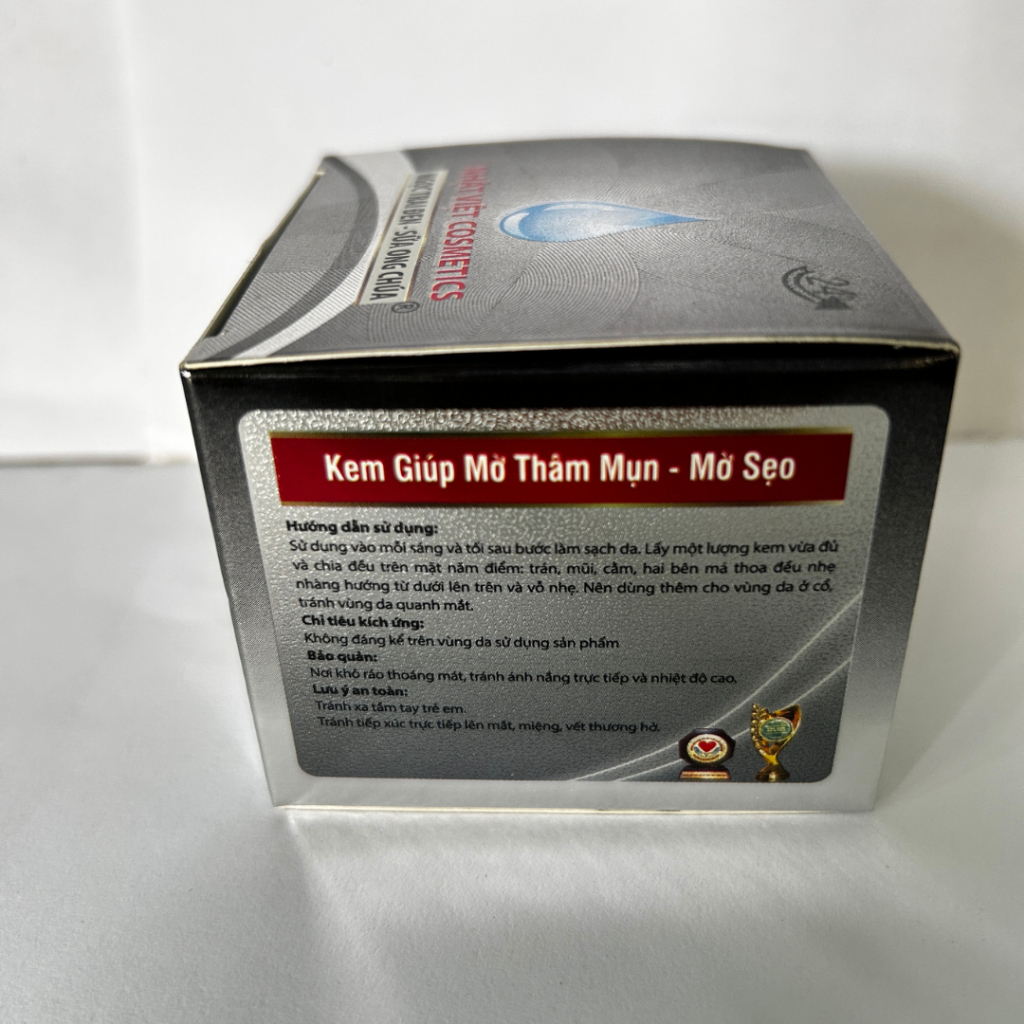 Kem Mụn Thâm Mờ sẹo Giảm nhờn Ngọc Trai Đen Sữa ong chúa Nhật Việt V3 6g (Xám)