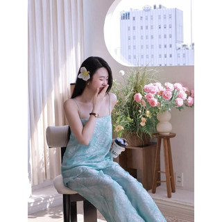 Sét áo lụa dây mảnh cúc lưng + quần xuông lụa chun mảnh