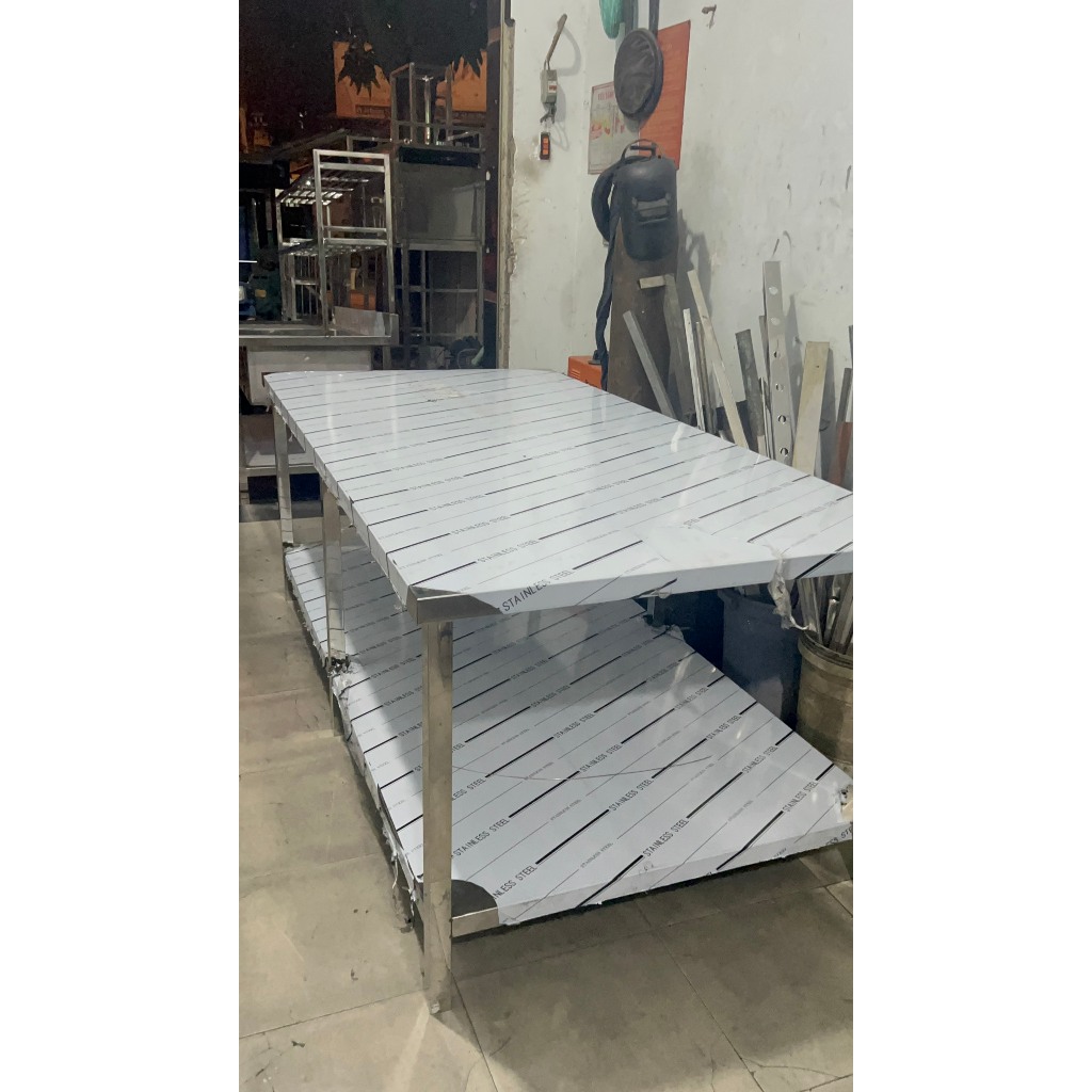 BÀN SƠ CHẾ INOX CAO CẤP – CHẮC CHẮN, BỀN ĐẸP DÀNH CHO NHÀ HÀNG, BỮA TIỆC