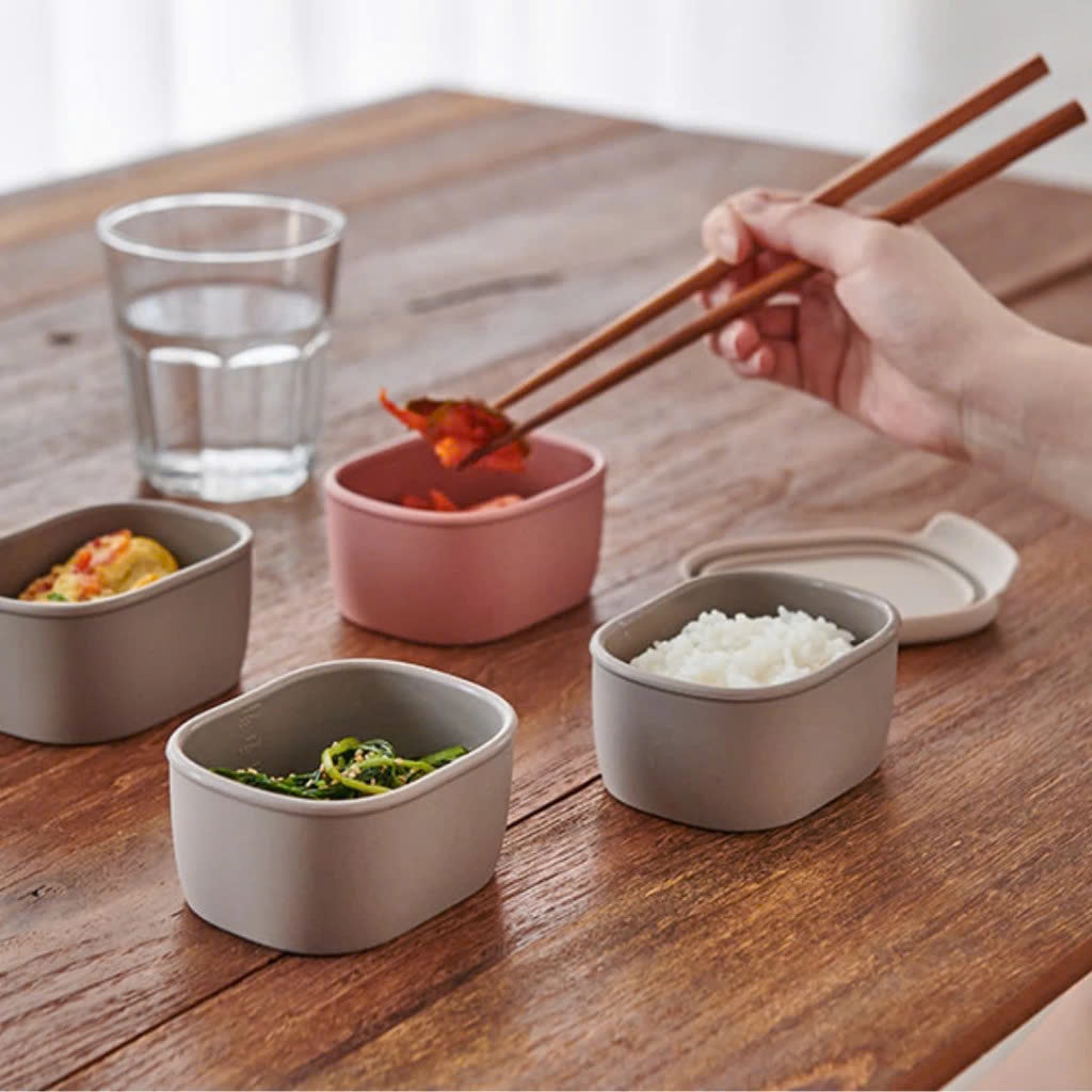 Hộp Bảo Quản Thực Phẩm, Đồ Ăn Dặm Cho Bé Firgi Hàn Quốc Platinum Silicone Có Nắp Đậy Kín Khí 200ml