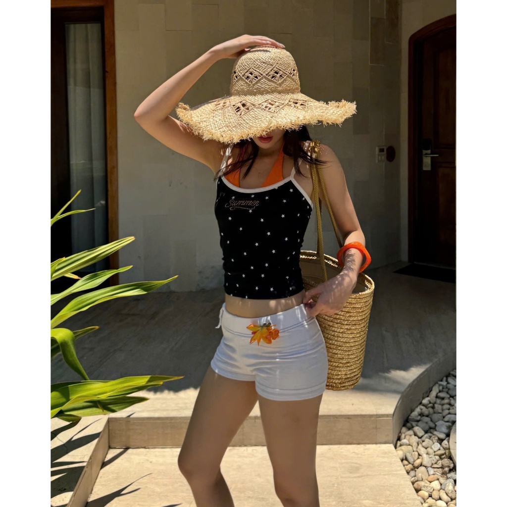 Calem.Club - Áo 2 dây nữ Bling Top chữ summer đính đá, in ngôi sao, có dây buộc cổ, form ôm co giãn, style Y2K Hàn Quốc | BigBuy360 - bigbuy360.vn