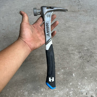 Búa nhổ đinh Hart 20oz - chính hãng có trầy xước và tróc sơn ít