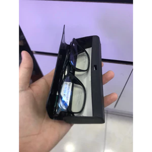 hộp đựng kính mắt nhựa chắc chắn, nhỏ gọn - phù hợp với nhiều loại kính cận, kính lão