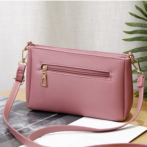 Túi xách nữ đeo chéo da mềm nhiều ngăn trung niên giá rẻ MUNSTORE TTY155