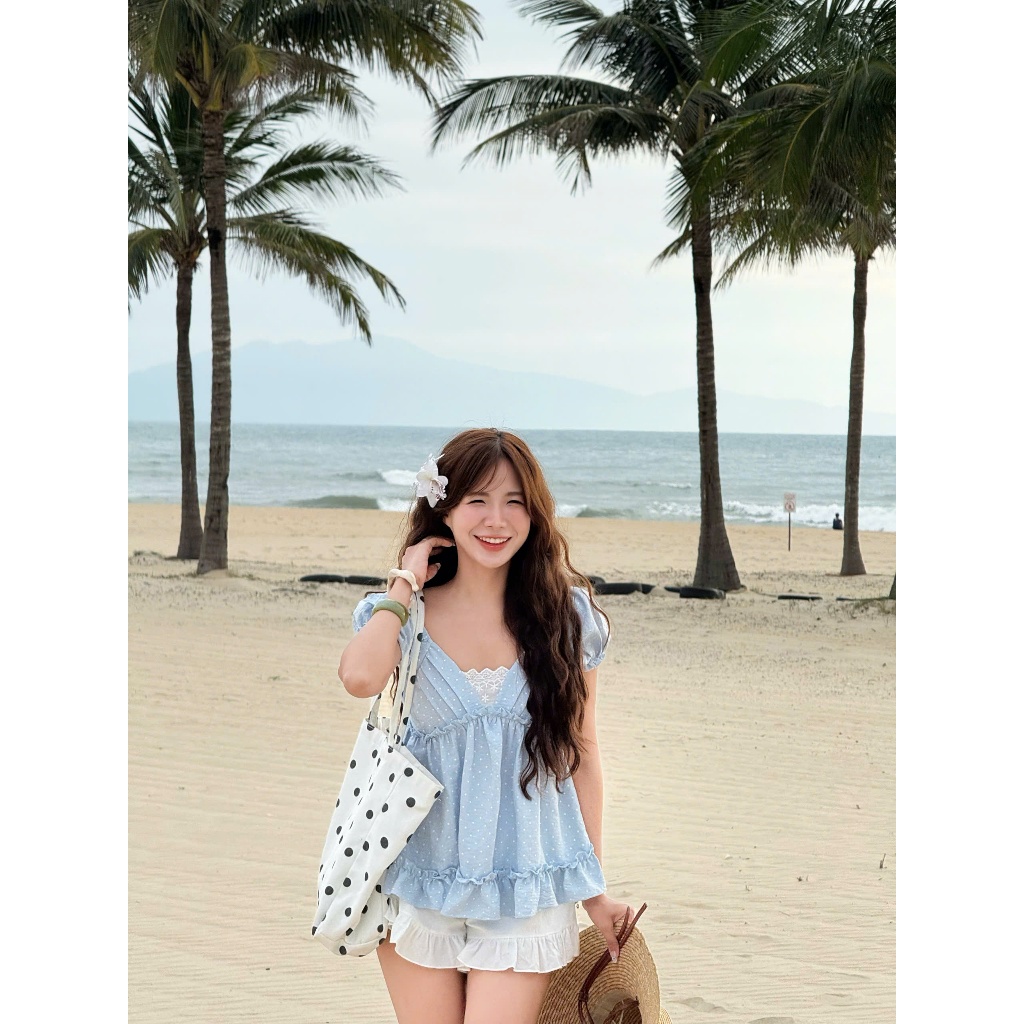 Clara Top (TSW) Áo babydoll cổ V viền bèo tay phồng Nữ the.sweaterweather