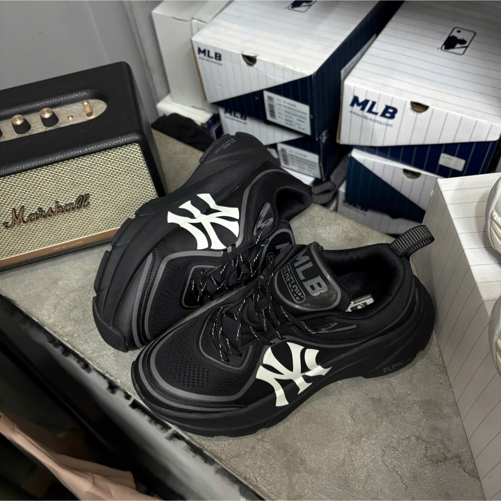 [Chính hãng] Giày thể thao sneaker MLB Athflow v2 New York Yankees Trắng Đen - 3ARNATF4N-50IVS