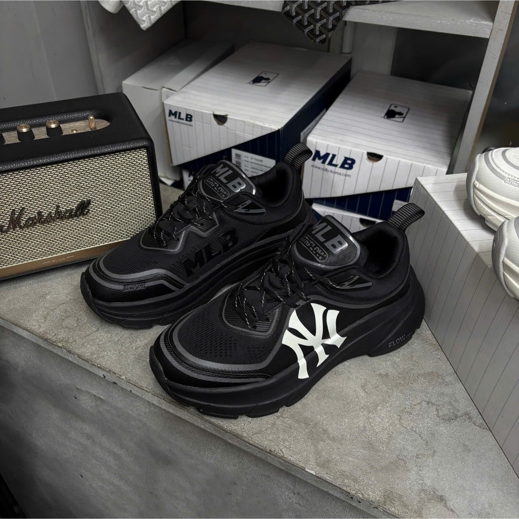 [Chính hãng] Giày thể thao sneaker MLB Athflow v2 New York Yankees Trắng Đen - 3ARNATF4N-50IVS