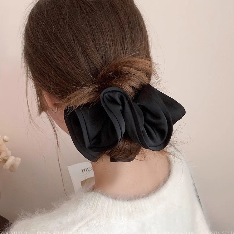 Scrunchies Lụa Satin Tone Màu Trầm – Dây Buộc Tóc Cao Cấp Sang Trọng & Thanh Lịch