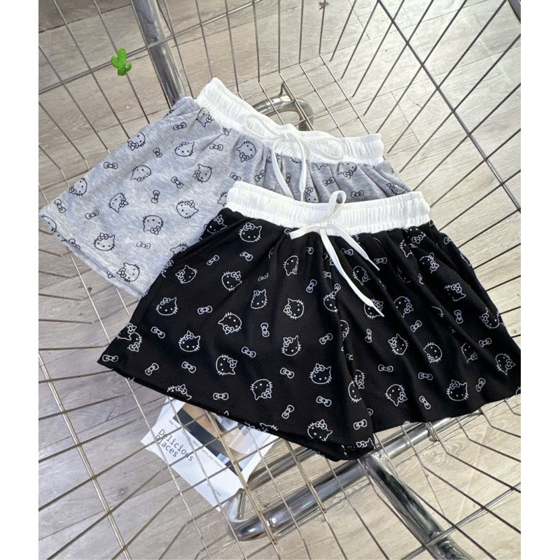 Quần Short Đùi  Cạp Trắng Hoạ Tiết Mèo Hello Kitty In Kín Cực Dễ Thương Cho Nam Và Nữ