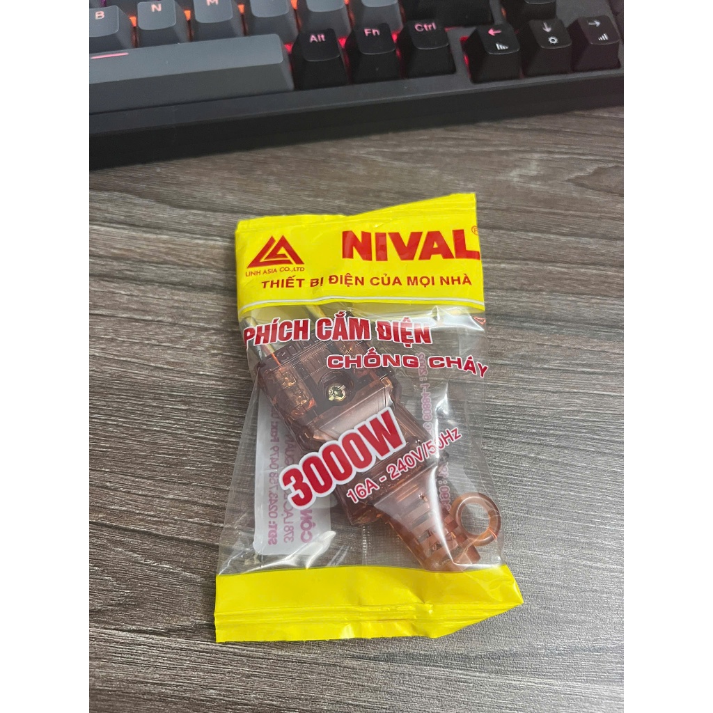 Phích cắm điện, đầu cắm điện Nival 3000W chống cháy chịu tải cao chịu nhiệt