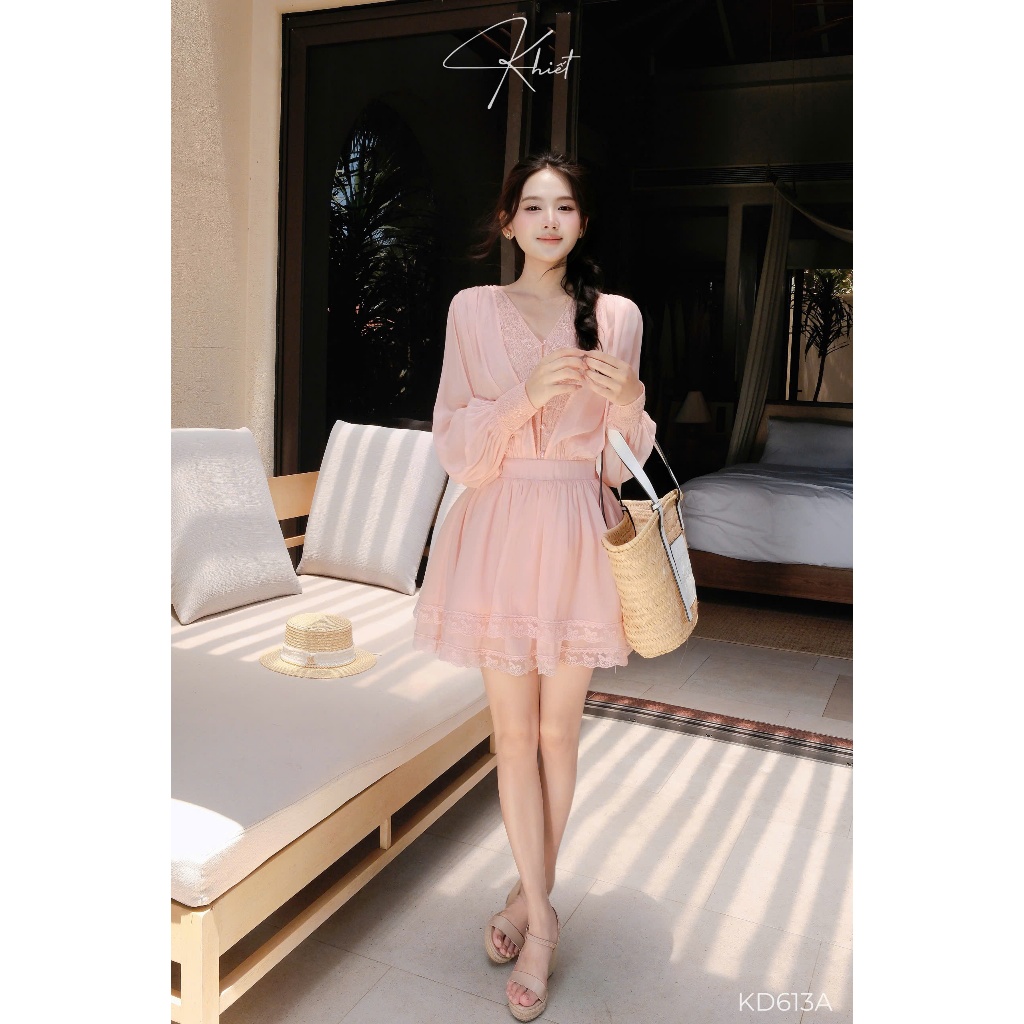 Đầm tơ cổ V phối ren dáng xòe nữ tính bay bổng Khiết Style KD613 KD613A