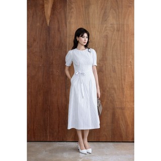 SWANLAKE | Váy Đầm Nữ Xòe Chiết Eo Tôn Dáng Vải Cotton Linen Sọc Cổ Tròn Tay Ngắn Thanh Lịch D13711