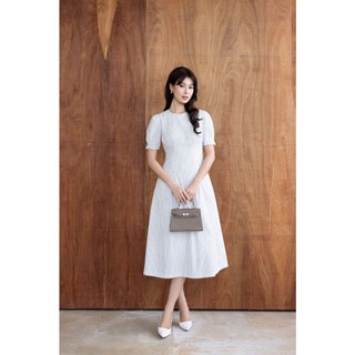 SWANLAKE | Váy Đầm Nữ Xòe Chiết Eo Tôn Dáng Vải Cotton Linen Sọc Cổ Tròn Tay Ngắn Thanh Lịch D13711