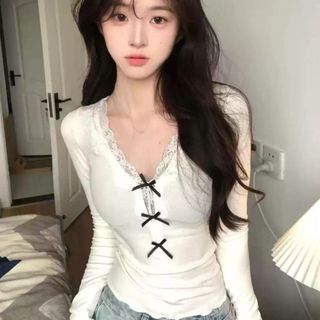 Áo croptop dài tay cổ v phối ren sexy ôm body thun gân co giãn trắng đen VANISA CT078