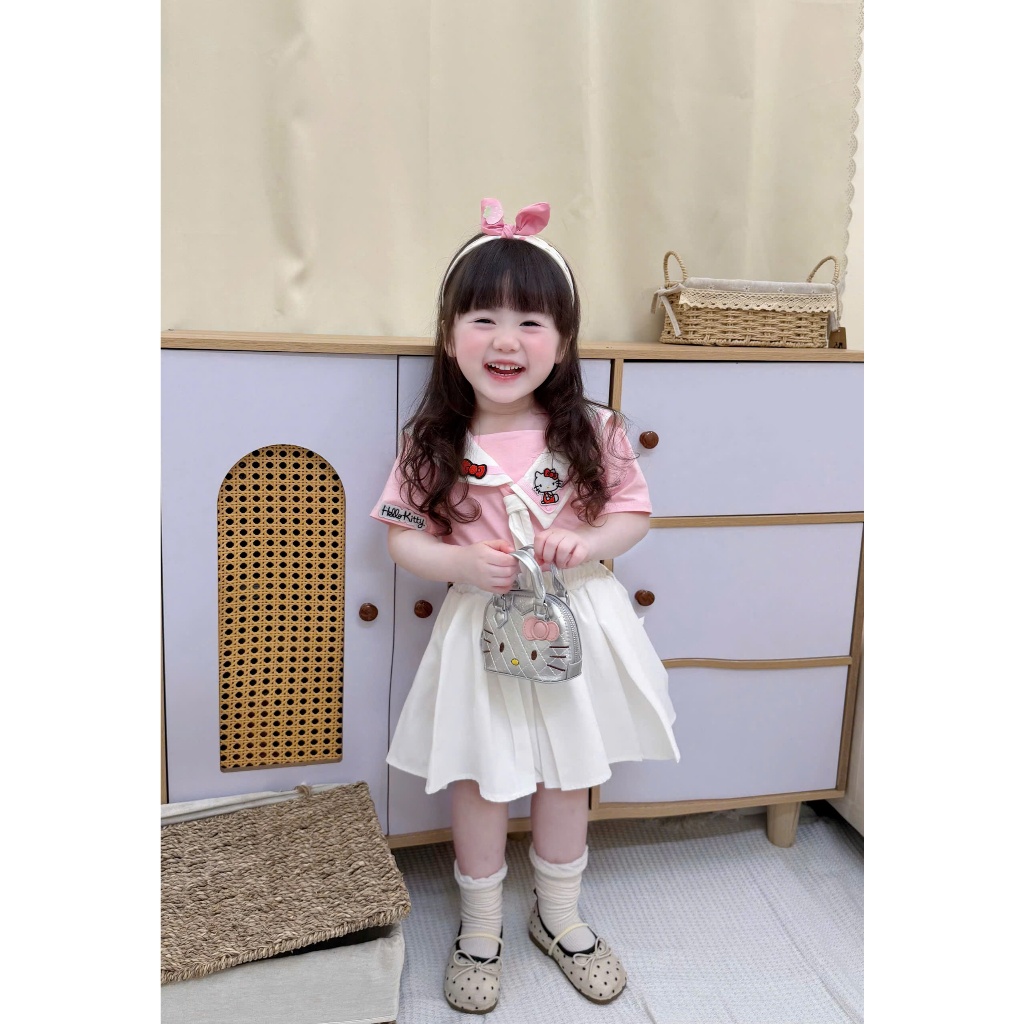 Sét Váy Bé Gái Màu Hồng Hello Kitty, Bộ Váy Thủy Thủ Xếp Ly Cho Bé Từ 1-7 Tuổi (7-26kg) Cao Cấp - Voi Kids Style