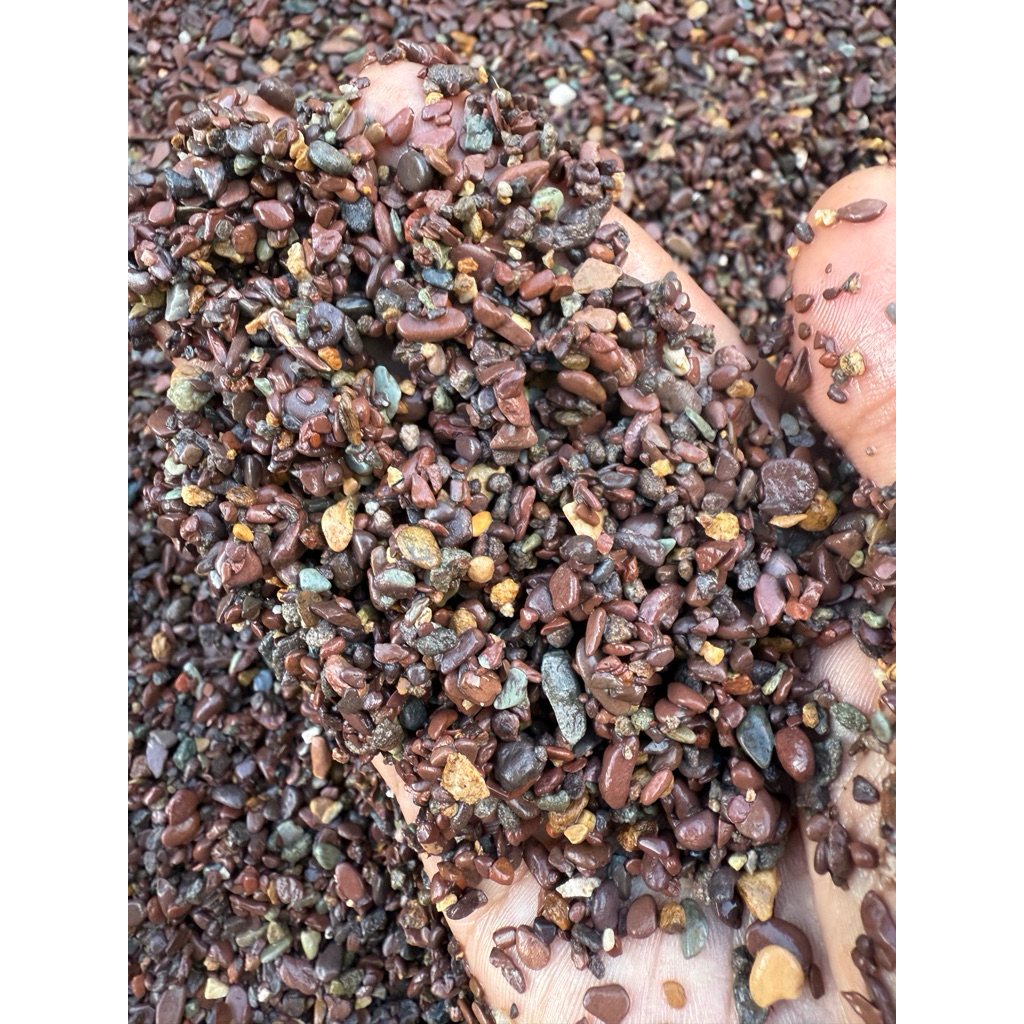 ( .. Sạn suối tự nhiên mix size (1kg) - Vật liệu trang trí, trải nền, tạo cảm giác tự nhiên cho hồ cá cảnh, thuỷ sinh .)