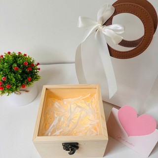 (Tặng ruy băng, thiệp) Hộp gỗ sang trọng đựng quà tặng kt 12*12*8cm, tặng kèm thiệp và ruy băng