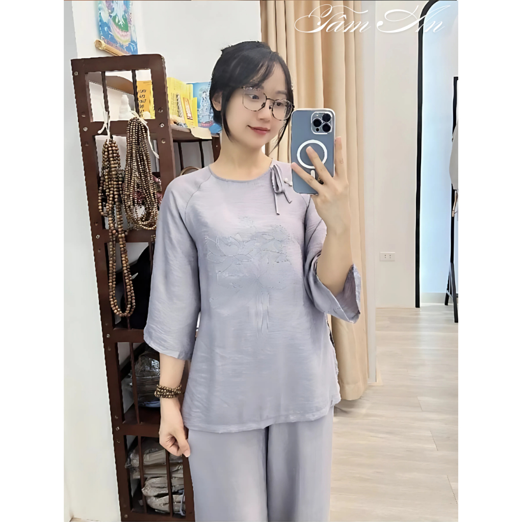 Bộ đồ Pháp phục nữ thêu sen - Mẫu quần áo Phật tử, đồ lam đi chùa chất vải lụa hàn thêu sen mềm mát TA01