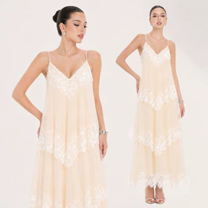 RECHIC Đầm 2 dây Liliana xếp tầng phối ren sang trọng quyến rũ