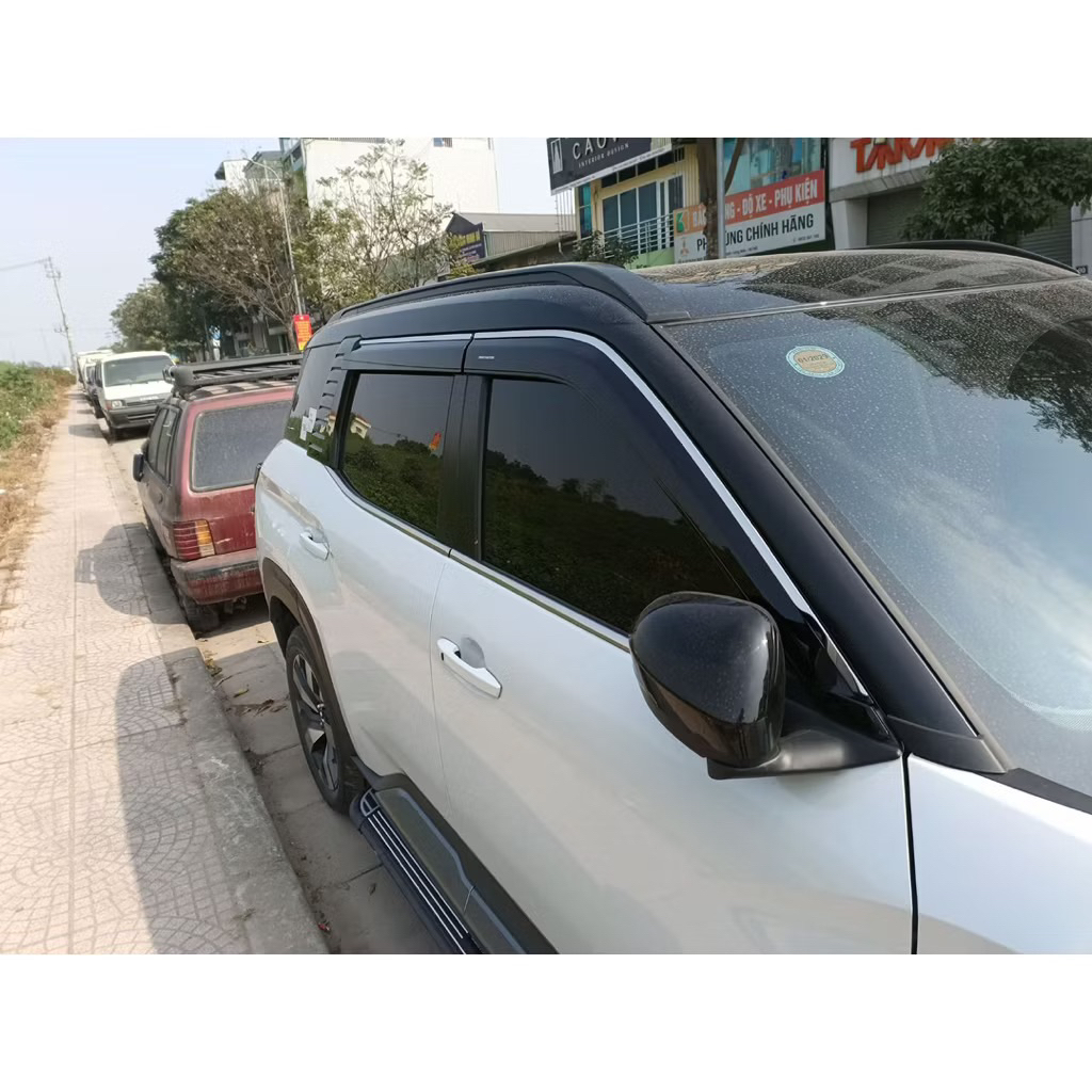 Vè che mưa xe Mitsubishi DESTINATOR nhựa ABS cao cấp