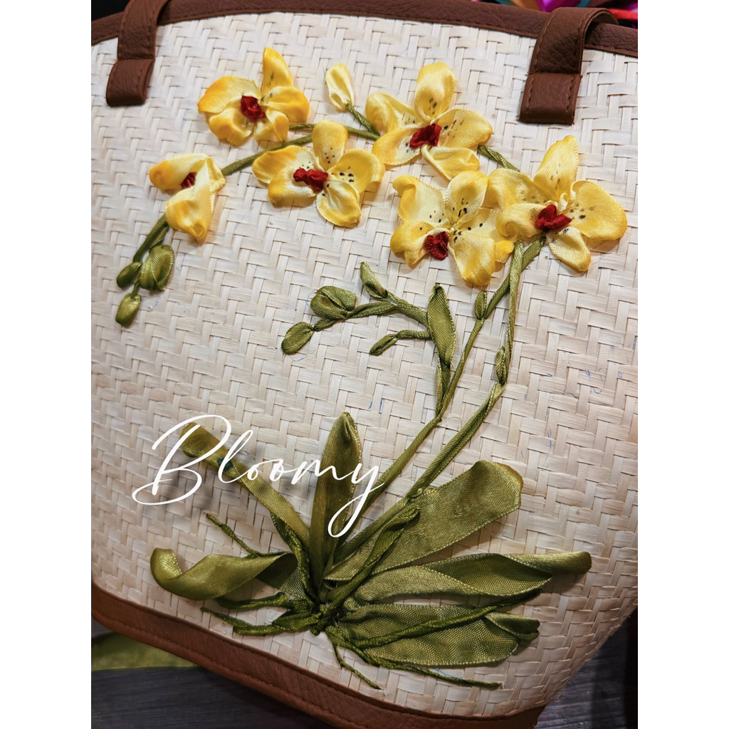 Túi Thêu Tay Hoa Lan Bloomy [Dòng Cao Cấp]