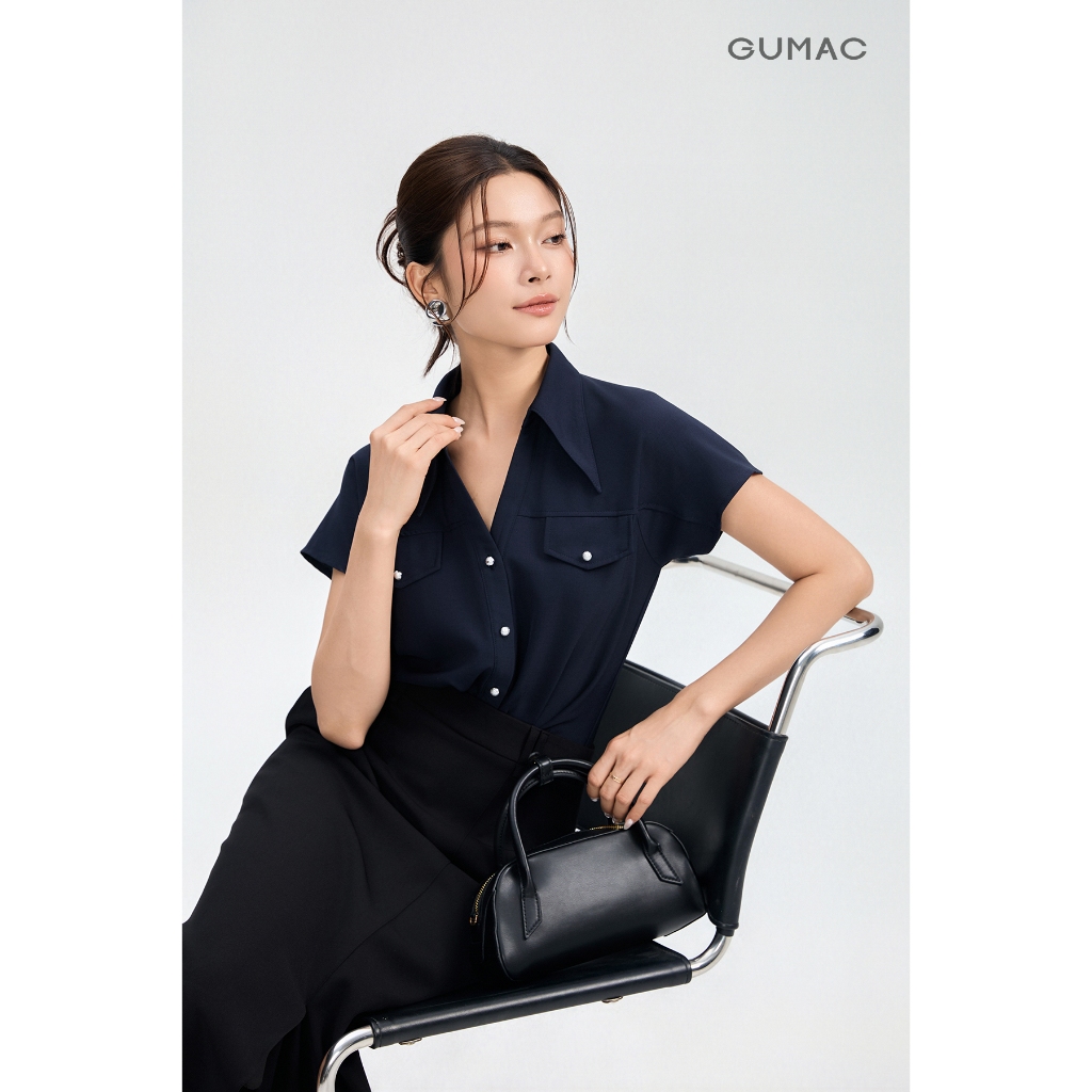 Áo Sơ Mi Nữ Tay Ngắn GUMAC Cổ Xẻ V Túi Nắp Nút Kim Loại Lụa Rũ Cao Cấp AG05013