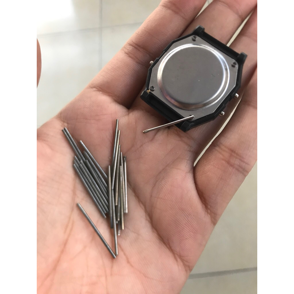 (Hàng kinh liện) Thanh chốt để lắp dây cho các loại đồng hồ nhựa 3 nút như PD094 hoặc F94,F91 (giá theo cặp)