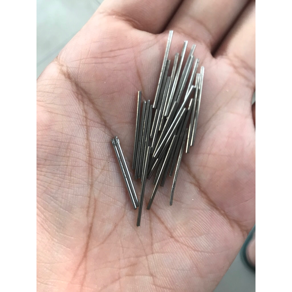 (Hàng kinh liện) Thanh chốt để lắp dây cho các loại đồng hồ nhựa 3 nút như PD094 hoặc F94,F91 (giá theo cặp)