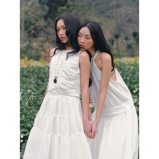 Set OLV áo và chân váy phong cách nhẹ nhàng White Ruched Tiered Maxi Set