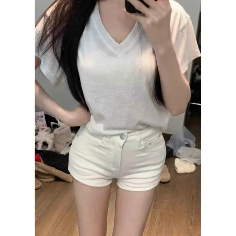 Quần Short Jeans Trắng Cao Cấp, Chất Vải Xịn Co Giãn Tốt, Form Body Hack Dáng