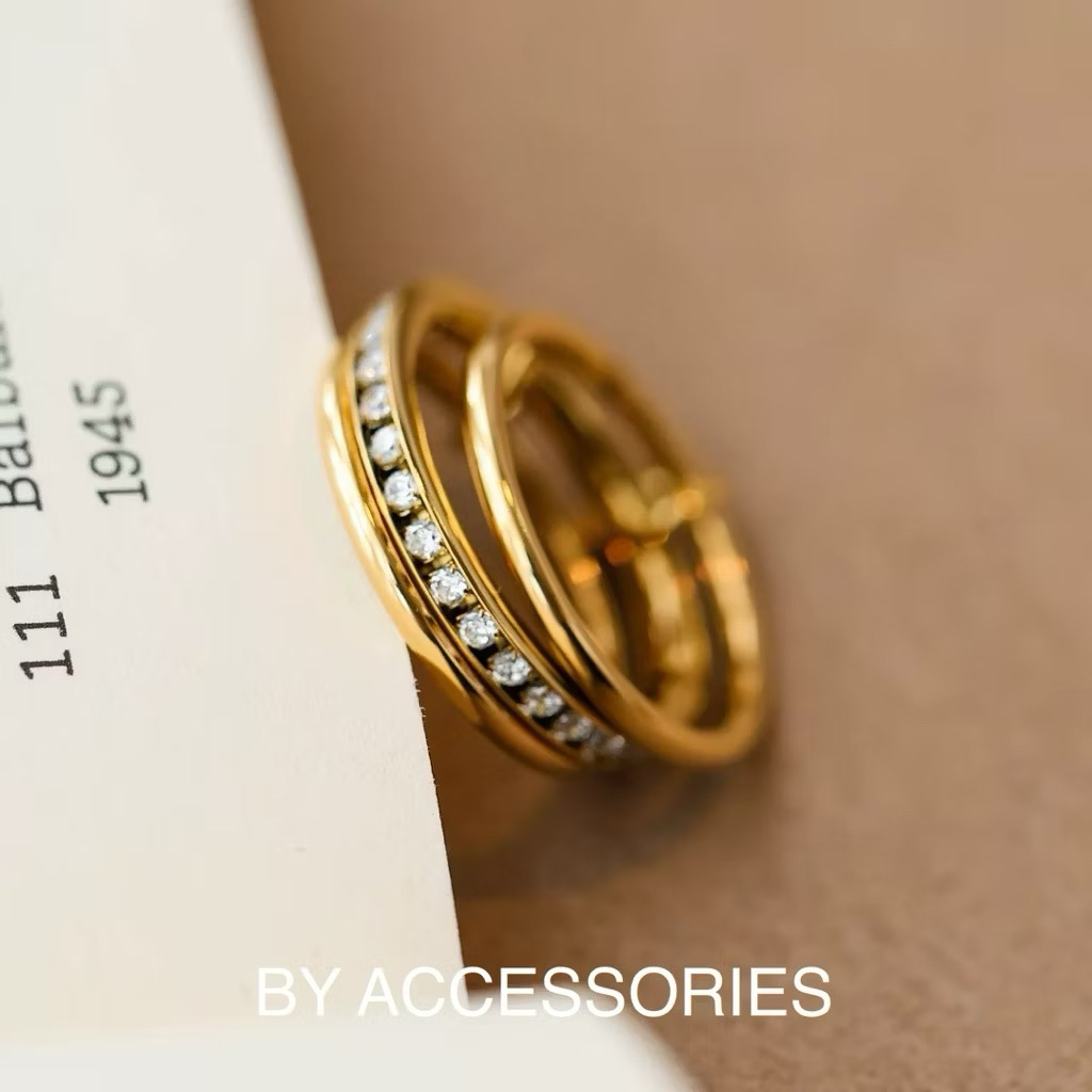 Nhẫn nữ titan phối 3 vòng tròn trơn và đính full đá lấp lánh mạ vàng 18K không gỉ WR2526 BY ACCESSORIES