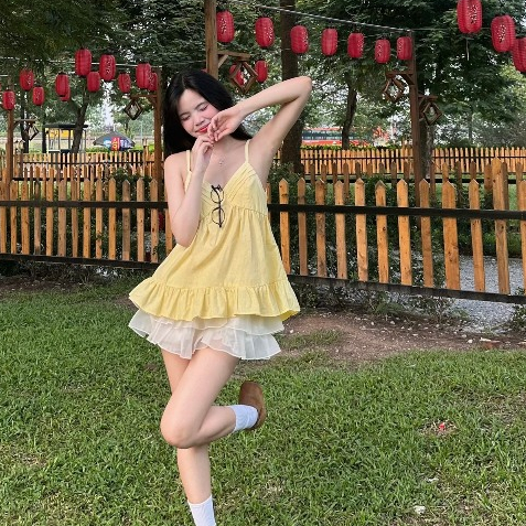 Áo 2 dây bí chất gió dáng xoè bèo mặc đi biển đi chơi  xinh xắn dễ thương Joolate Ao1800