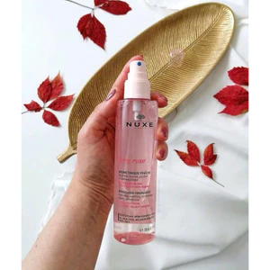 Nước hoa hồng dạng xịt Nuxe Pháp 200ml