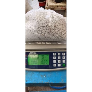 100g Đá Perlite ( dùng cho kiểng lá,sen đá,..)