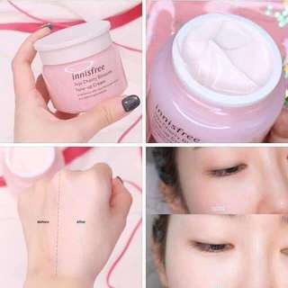 Kem Dưỡng Trắng Da Nâng Tone Tức Thì Innisfree Jeju Cherry Blossom Tone Up Cream