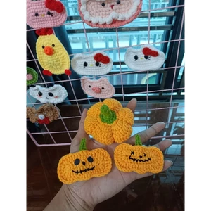 Kẹp tóc bí ngô Halloween bằng len - Trang trí tóc cho mùa Halloween