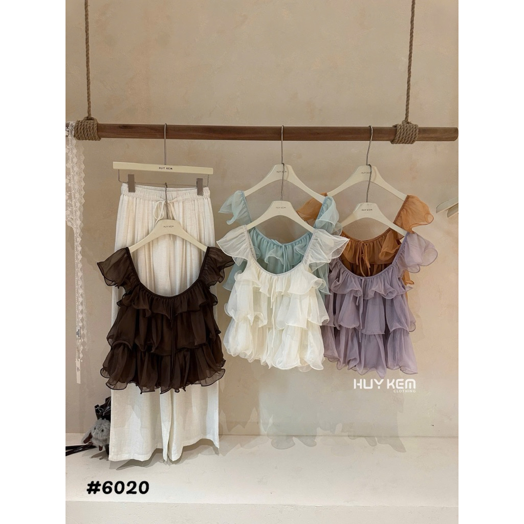 [𝐒𝐮𝐙𝐲] Áo Tơ Lụa Cổ Trễ Tầng Viền Sóng QCCC