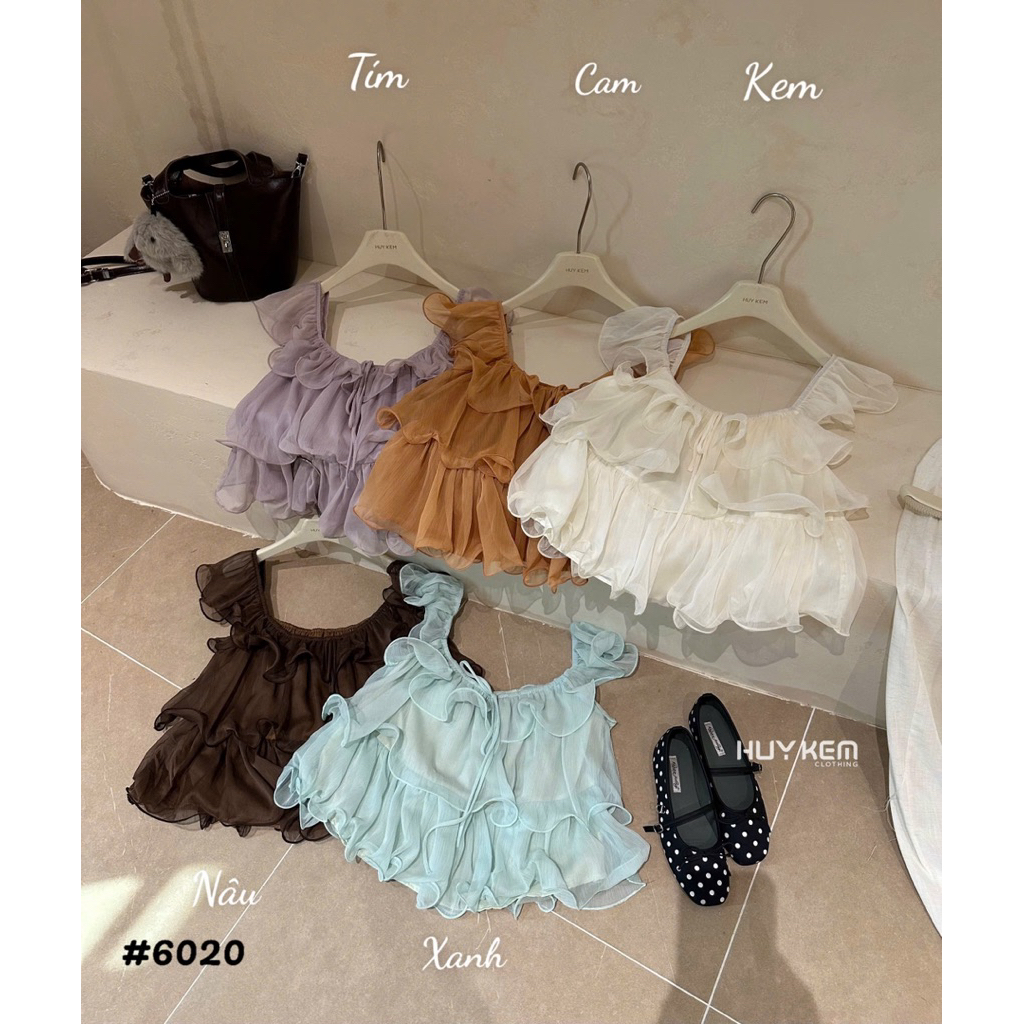 [𝐒𝐮𝐙𝐲] Áo Tơ Lụa Cổ Trễ Tầng Viền Sóng QCCC