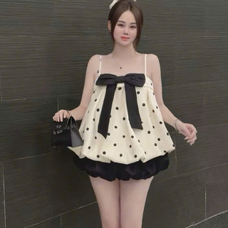 Sét Áo Hai Dây Chấm Bi Kèm Chân Váy Dáng Bí