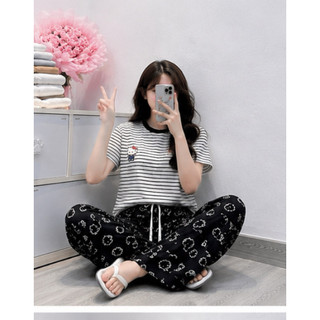 Set bộ áo thun kẻ sọc cọc tay trắng in kitty habo mix quần xuông kitty cạp trắng
