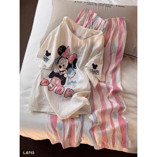 Set áo phông mickey mix quần suông kẻ hồng
