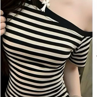 Áo Thun Kẻ Lệch Vai Cộc Tay DÁng Basic